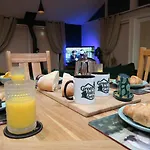 Vale Lodge, Yanwath, Modern With Hot Tub And 10 Minute Drive To Ullswater Casa vacanze Tirril