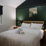 Vale Lodge, Yanwath, Modern With Hot Tub And 10 Minute Drive To Ullswater * Tirril