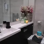 Vale Lodge, Yanwath, Modern With Hot Tub And 10 Minute Drive To Ullswater Tirril