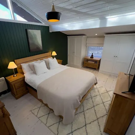 Nyaraló Vale Lodge, Yanwath, Modern With Hot Tub And 10 Minute Drive To Ullswater