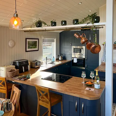 Vale Lodge, Yanwath, Modern With Hot Tub And 10 Minute Drive To Ullswater Nyaraló *